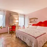 Corte Benedetto Kır Evi Montecarlo